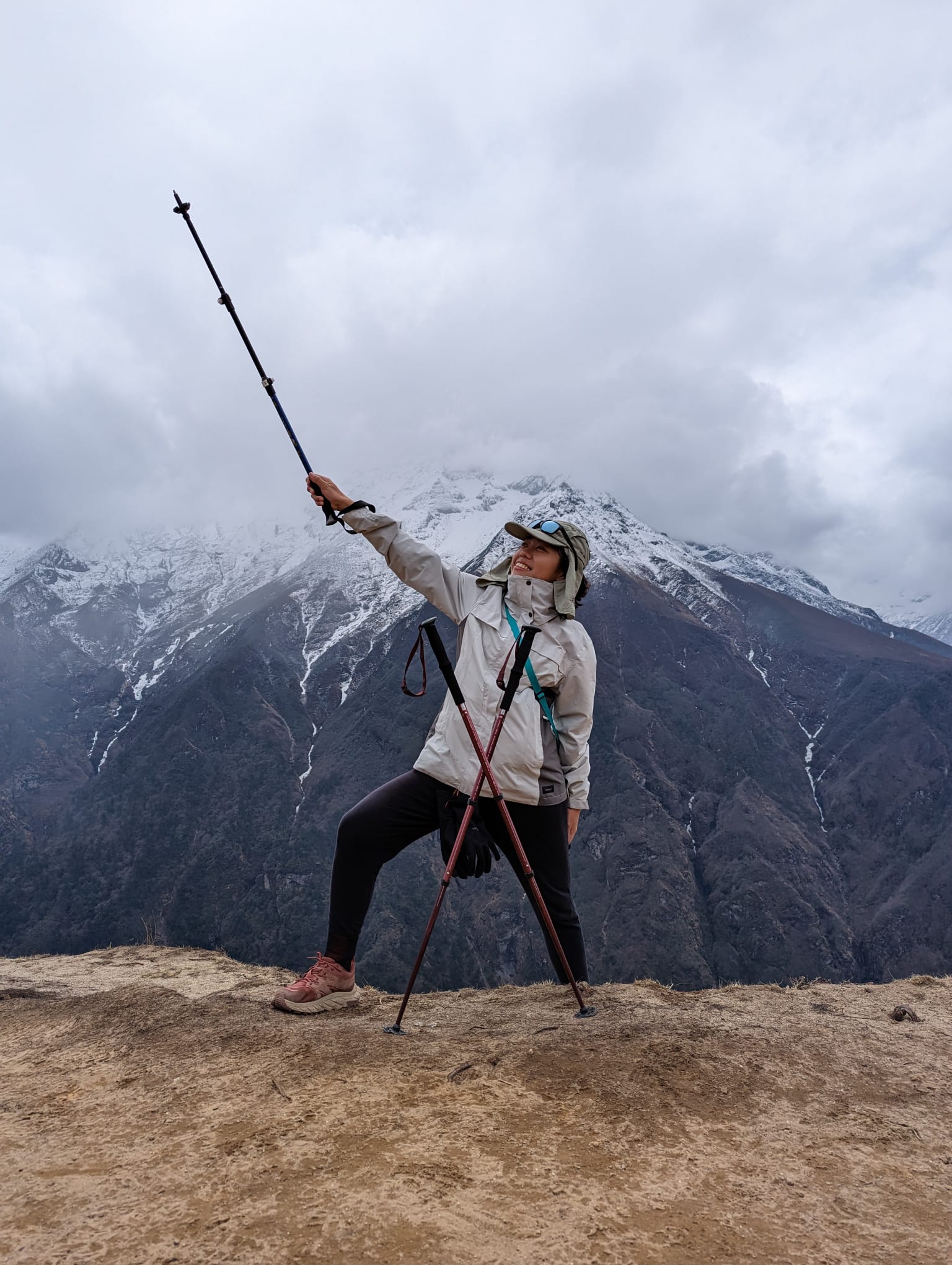 People enjoying in Mount Everest | Everest Base Camp Trek - Hiking Himalayas