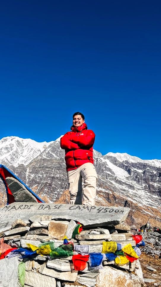 People Taking solo Photo in Mardi Himal | Mardi Himal Trek - Hiking Himalayas