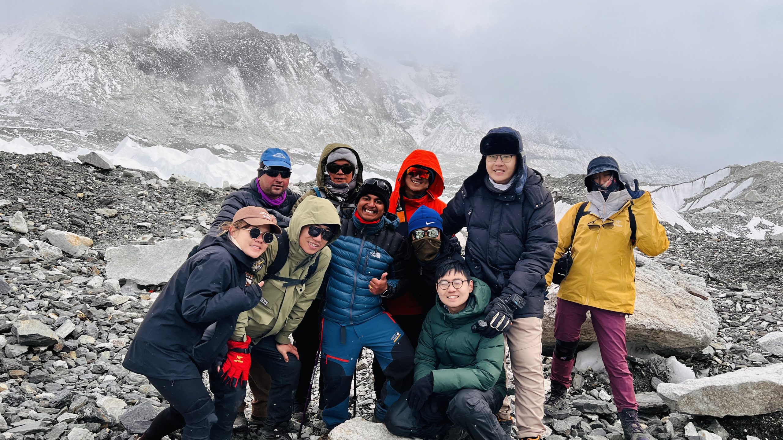 People enjoying scenario of Mount Everest | Everest Base Camp Trek - Hiking Himalayas